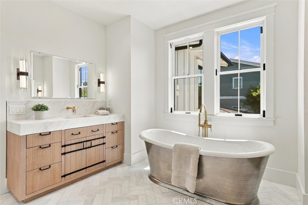 1002 10th Property Photo 38