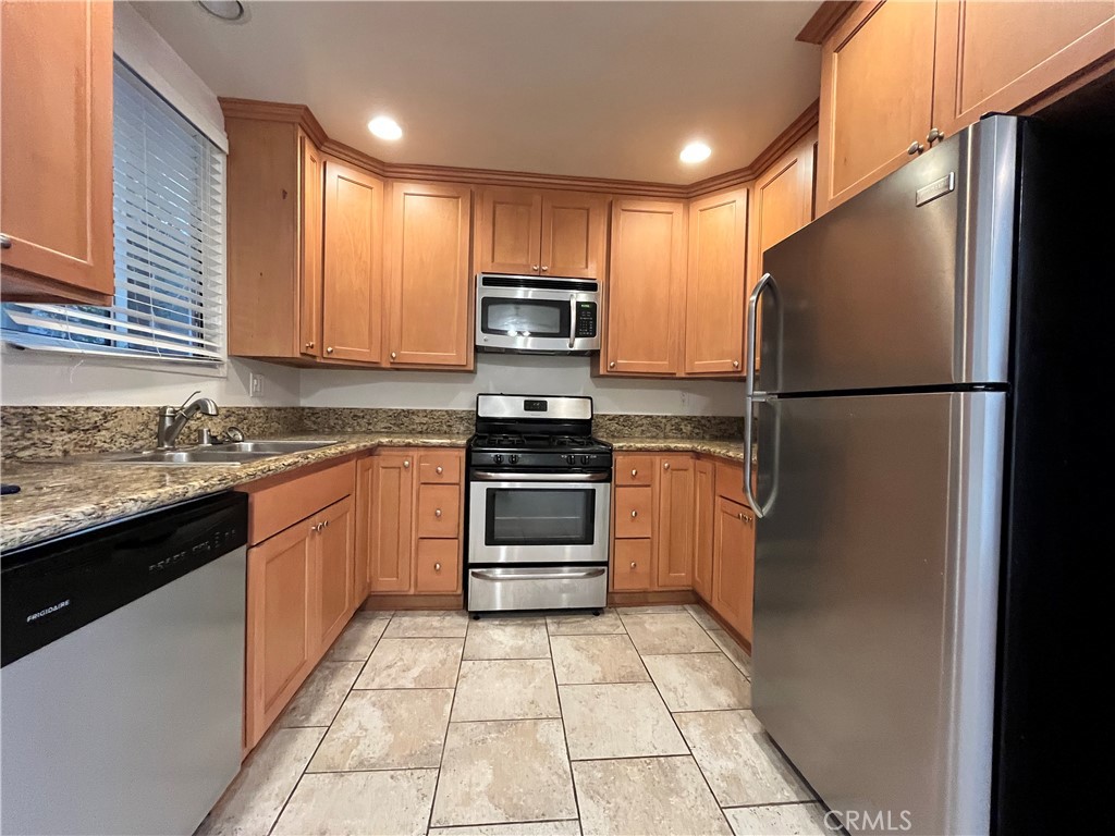 11901 W Washington B Property Photo 5