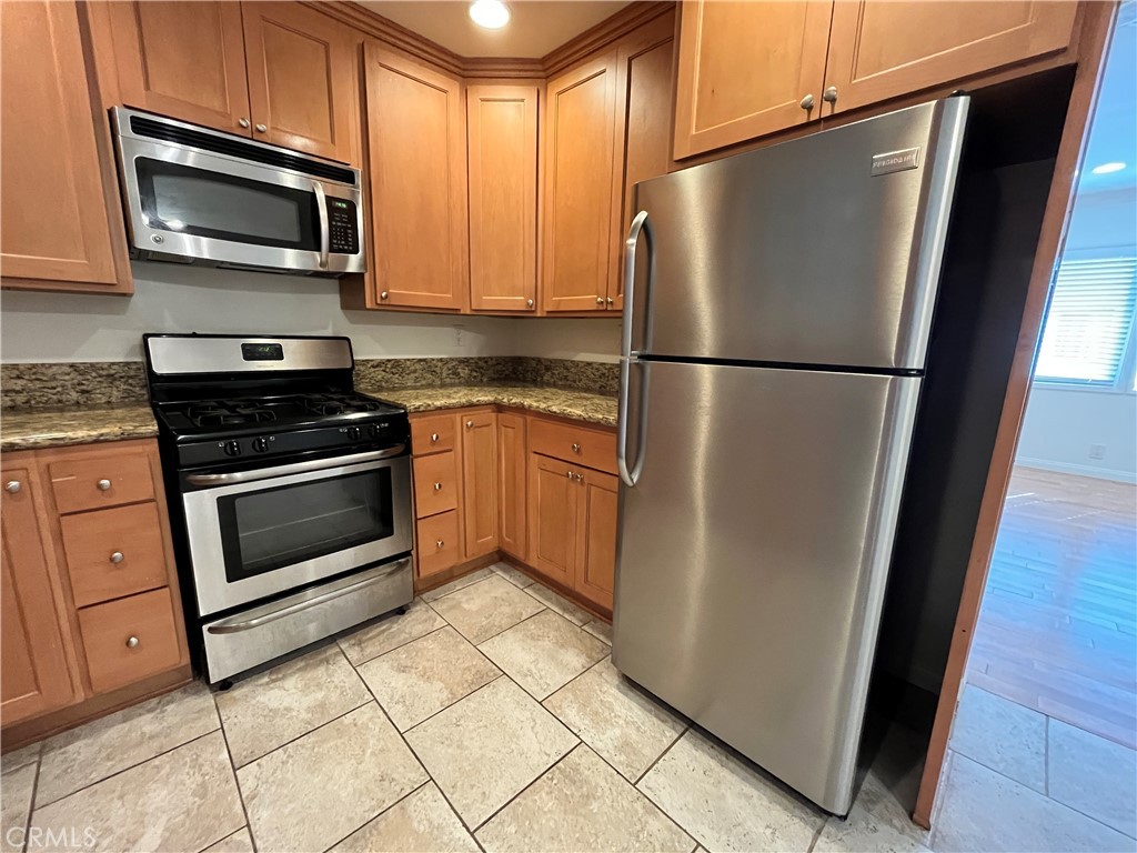 11901 W Washington B Property Photo 6
