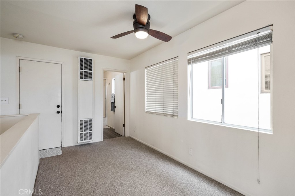 358 28th Property Photo 4