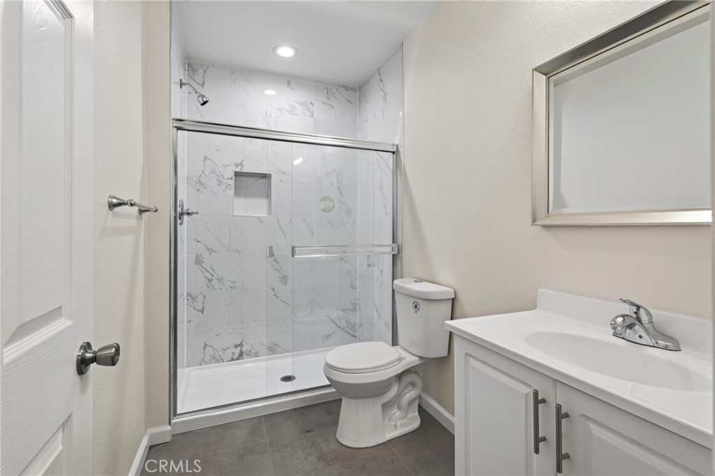 526 534 W 47th St Property Photo 11