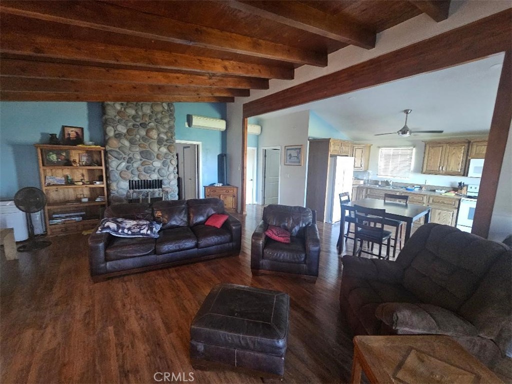5180 Colorado River Road Property Photo 10