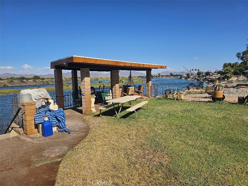 5180 Colorado River Road Property Photo 12