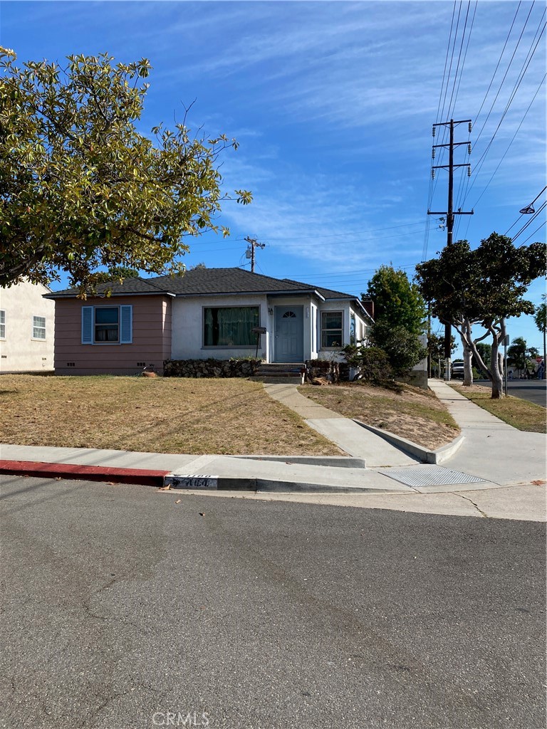 1100 E Acacia Avenue