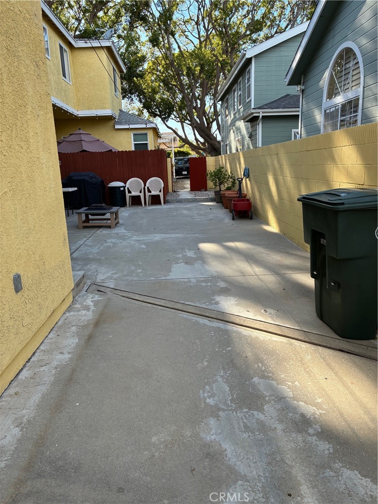 2420 Gramercy Avenue Property Photo 38