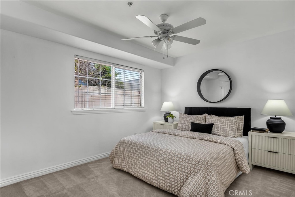 2514 Vanderbilt Lane C Property Photo 10