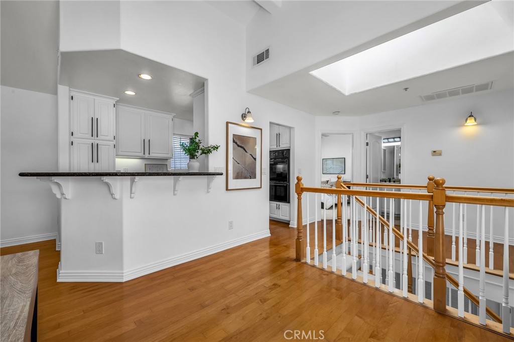 2514 Vanderbilt Lane C Property Photo 28