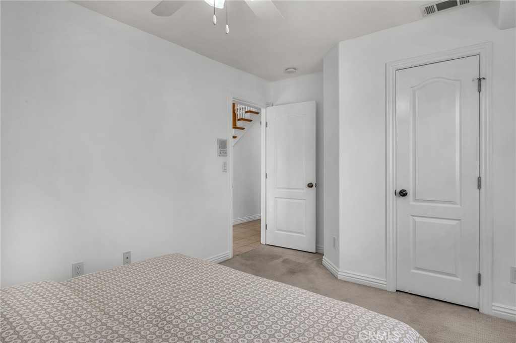 2514 Vanderbilt Lane C Property Photo 53