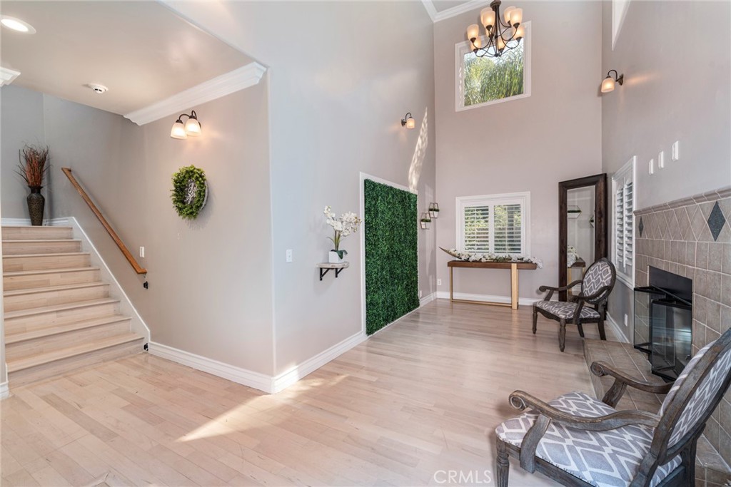 12102 S La Cienega Property Photo 3