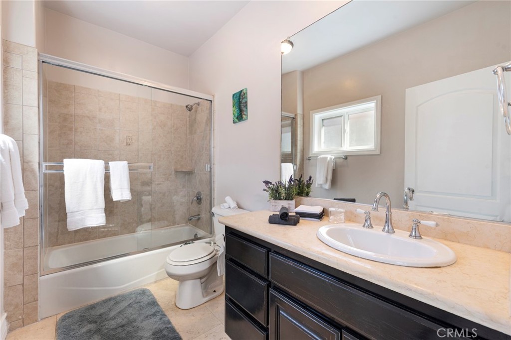 12102 S La Cienega Property Photo 13