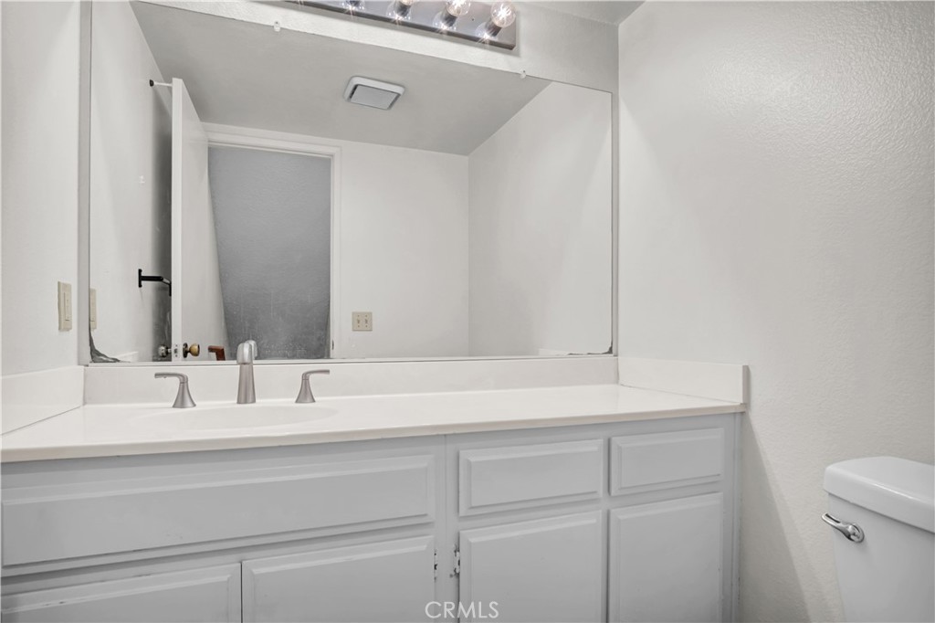 2800 Plaza Del Amo 484 Property Photo 8