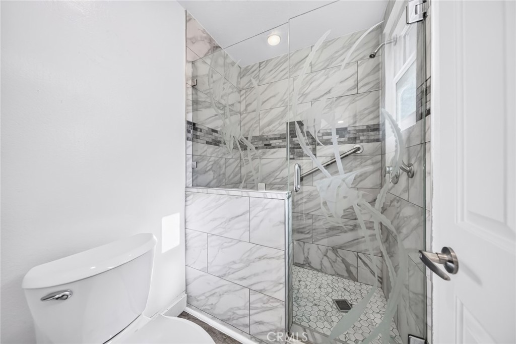 3442 Del Amo Blvd Property Photo 14