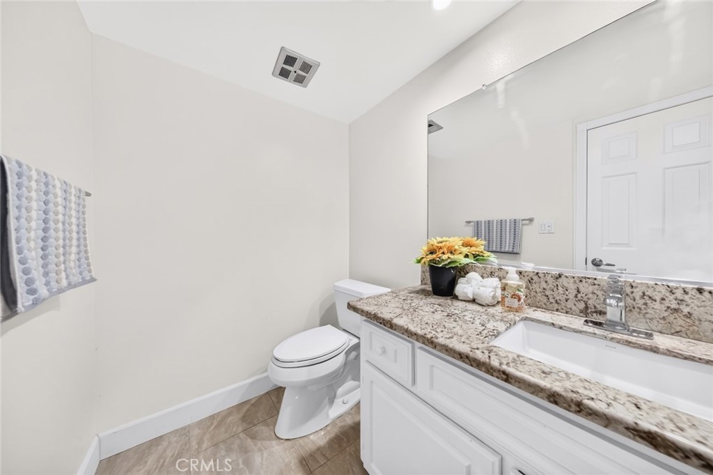 3442 Del Amo Blvd Property Photo 16
