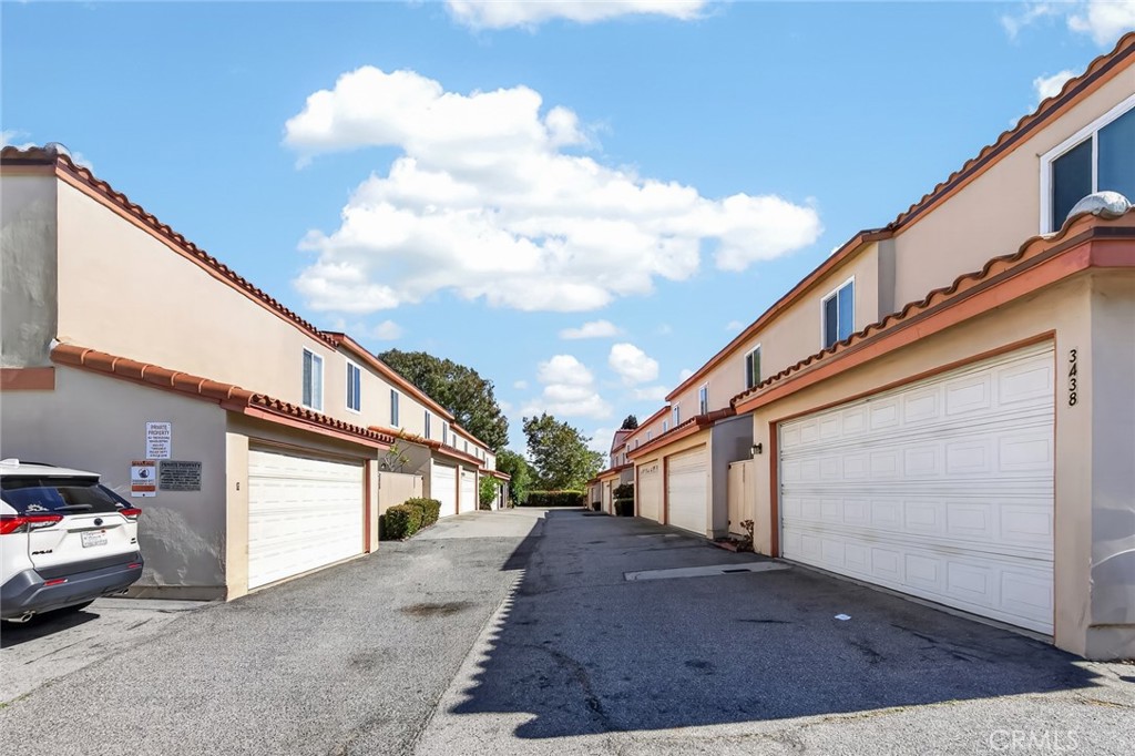 3442 Del Amo Blvd Property Photo 18