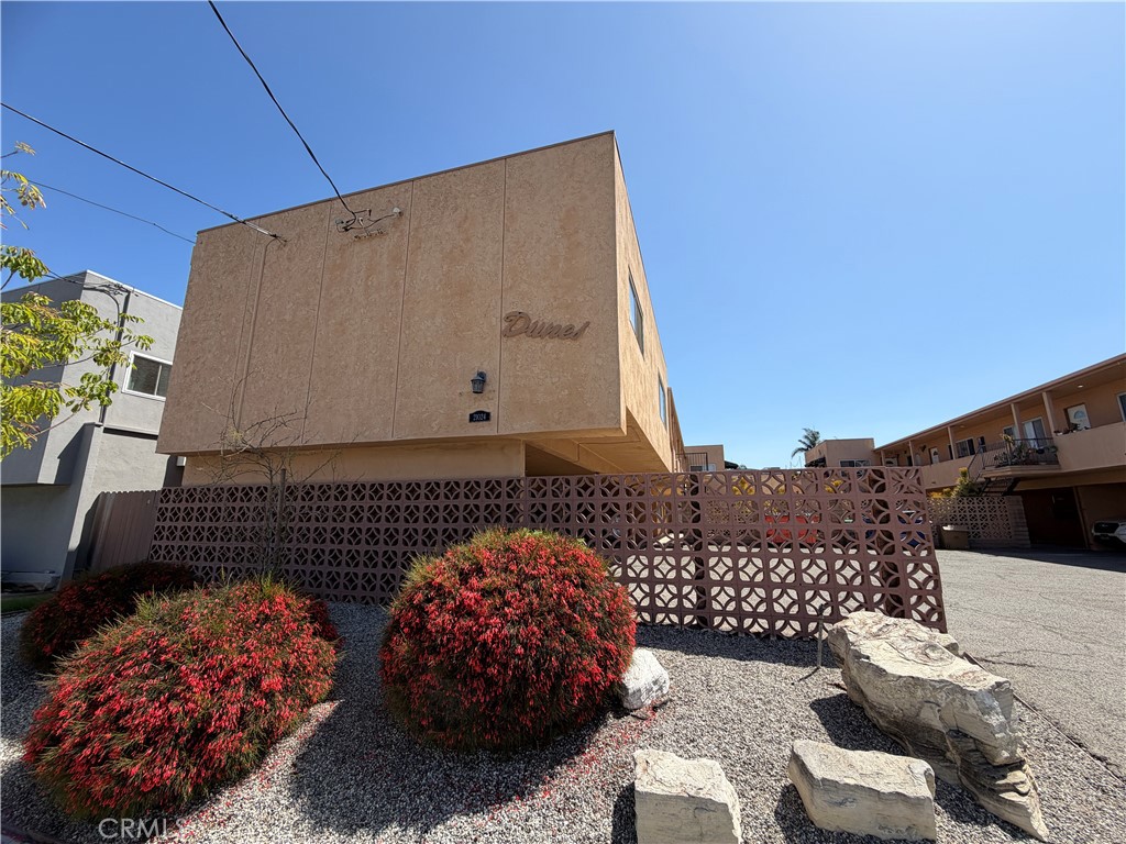 21024 Reynolds Drive 5 Property Photo 1