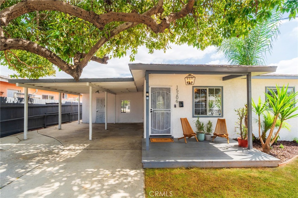 15206 Condon Avenue Property Photo 1