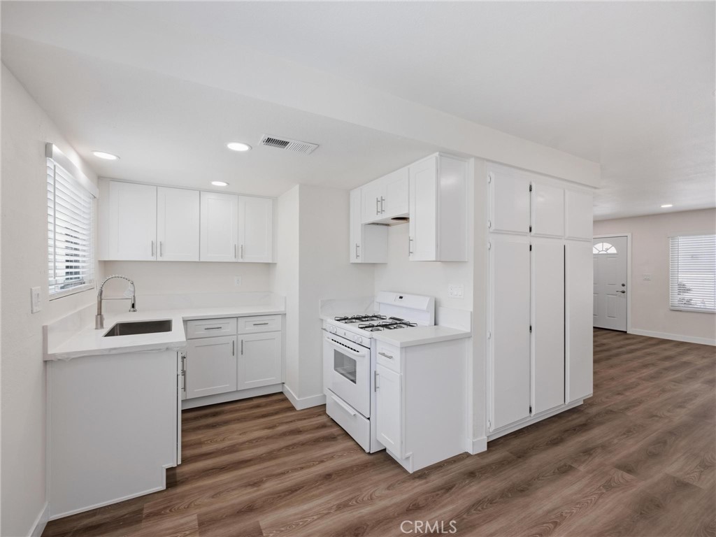 104 N Atlantic C Property Photo 5