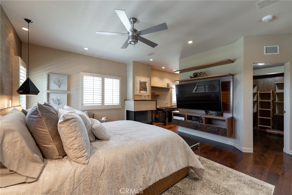 201 5th Property Photo 8