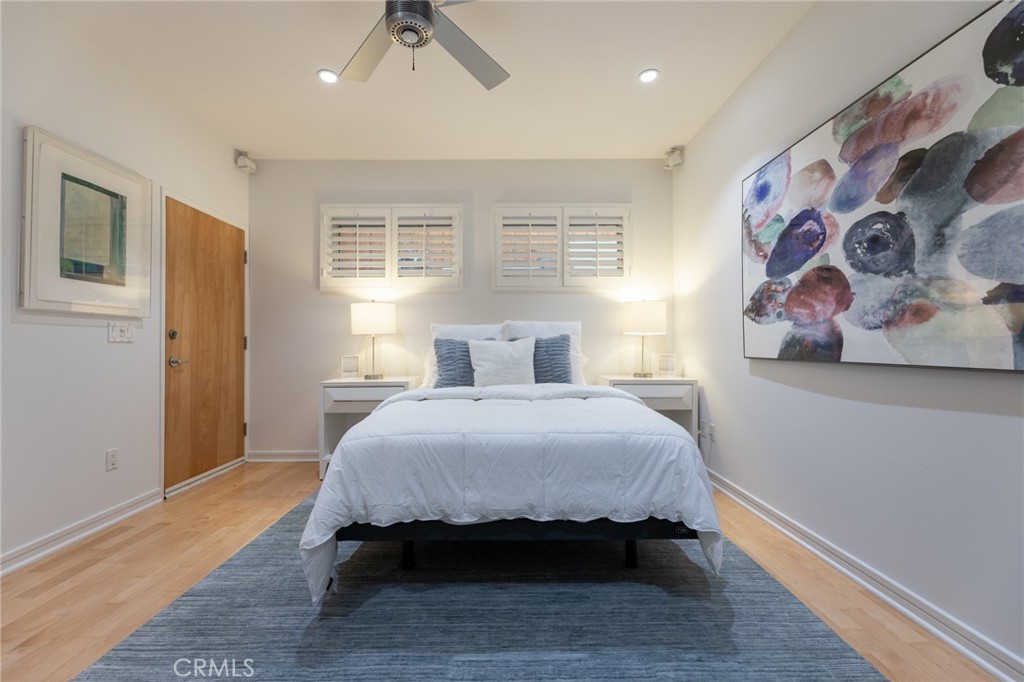 201 5th Property Photo 20