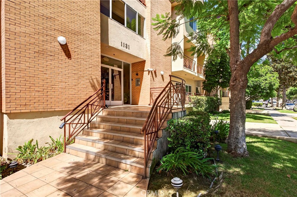 1131 Campbell Street 210 Property Photo 47