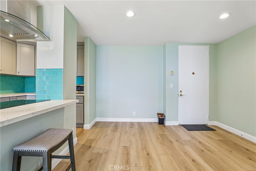 6542 Ocean Crest Drive B306 Property Photo 10