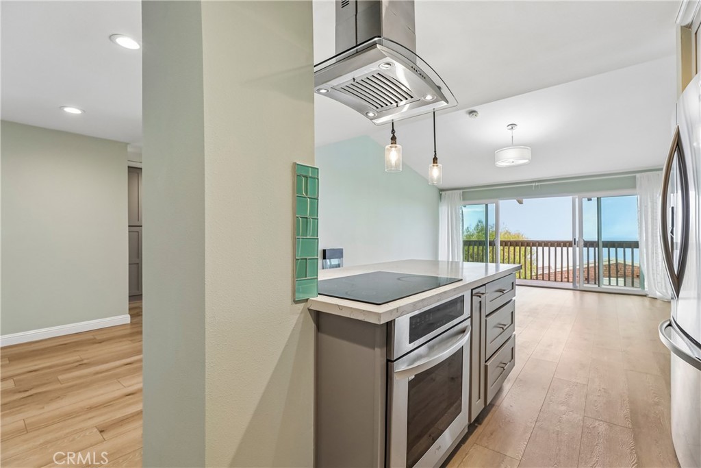 6542 Ocean Crest Drive B306 Property Photo 13