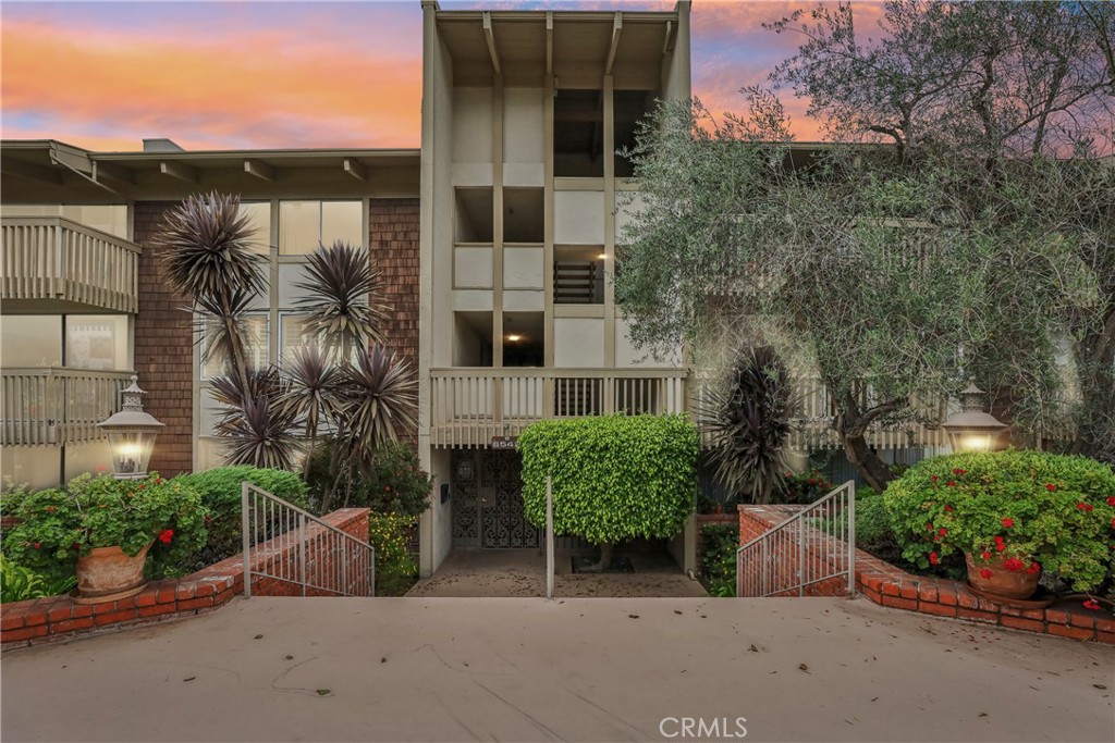 6542 Ocean Crest Drive B306 Property Photo 45