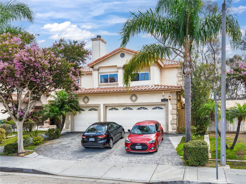 12108 S La Cienega Property Photo 4
