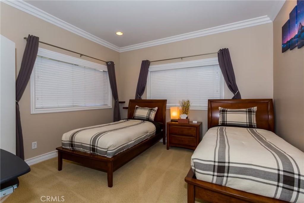 12108 S La Cienega Property Photo 15