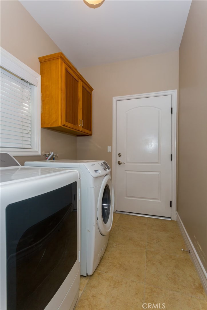 12108 S La Cienega Property Photo 18