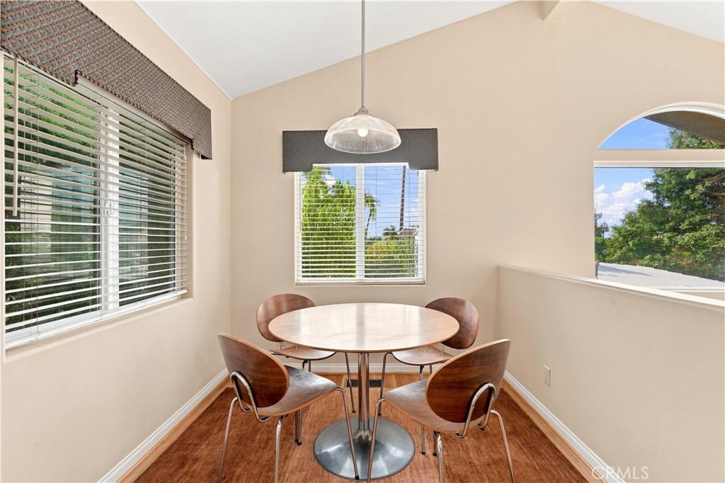 606 9th Property Photo 6
