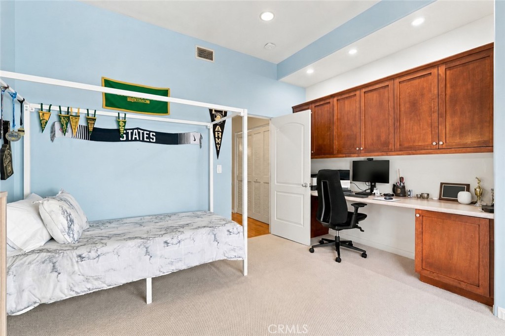 606 9th Property Photo 18