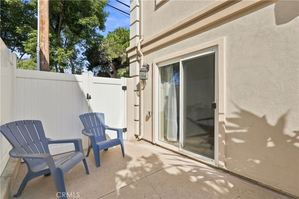 606 9th Property Photo 22