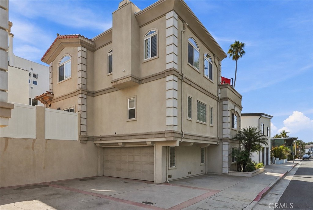 606 9th Property Photo 24
