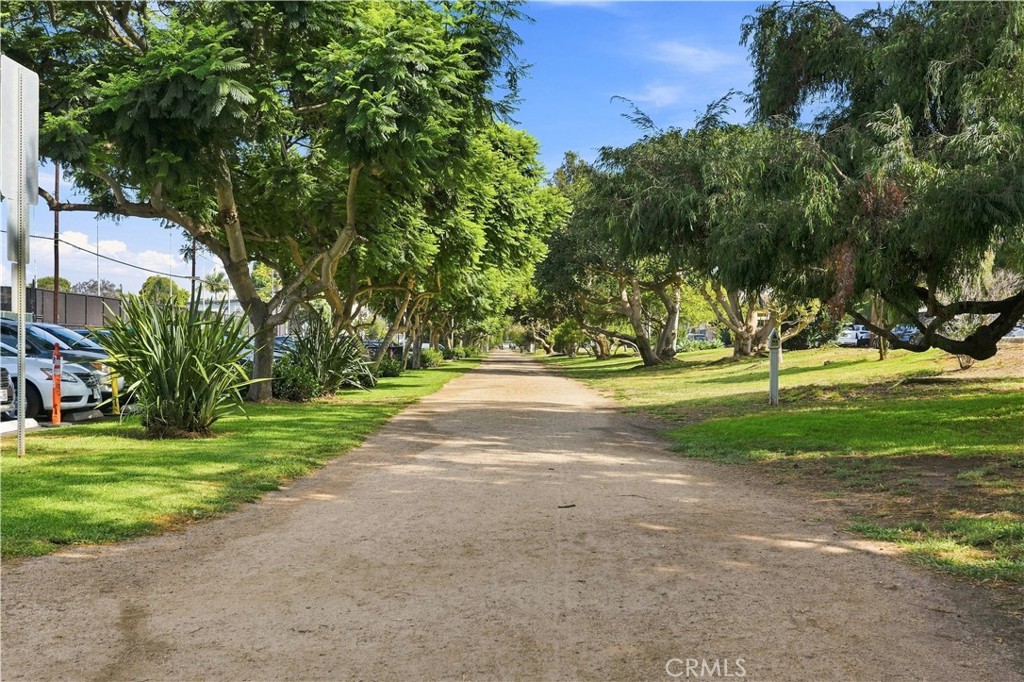 606 9th Property Photo 25
