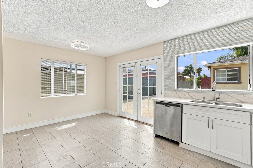 4119 W 162nd Street Property Photo 20