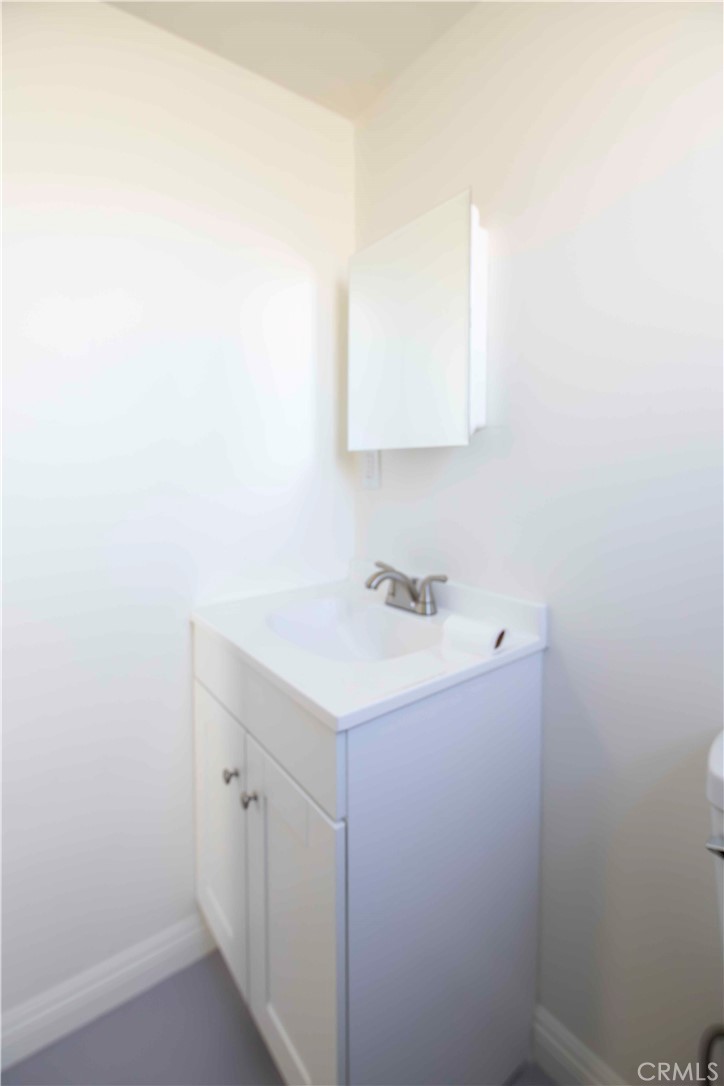 951 S La Brea Property Photo 30
