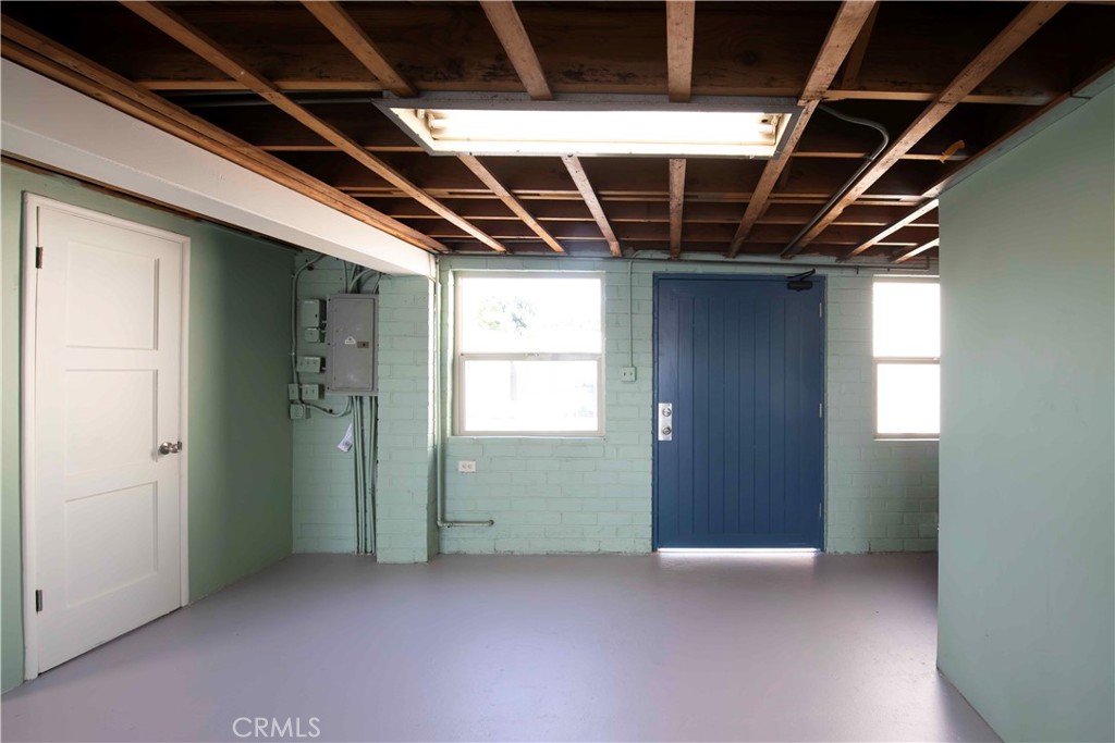 951 S La Brea Property Photo 42