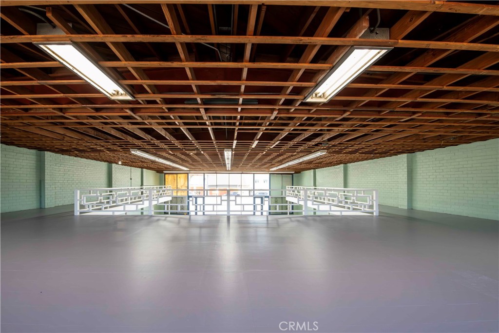 951 S La Brea Property Photo 49