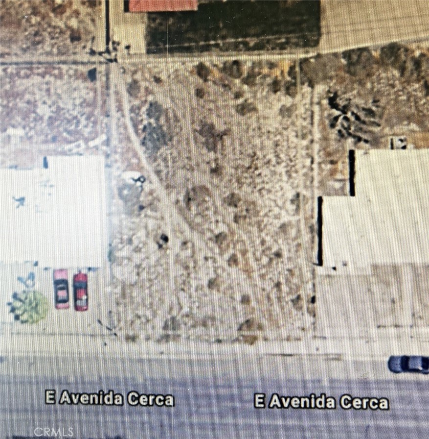332 E Avenida Cerca Property Photo 2