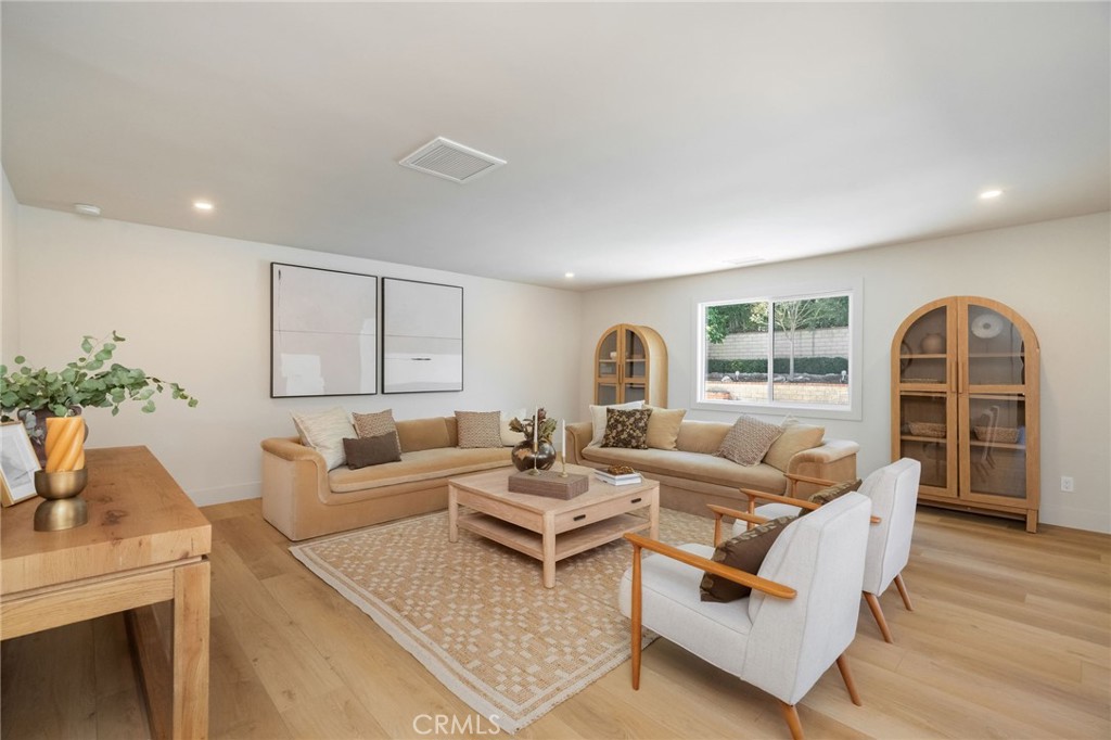 28630 Meadowmist Drive Property Photo 12