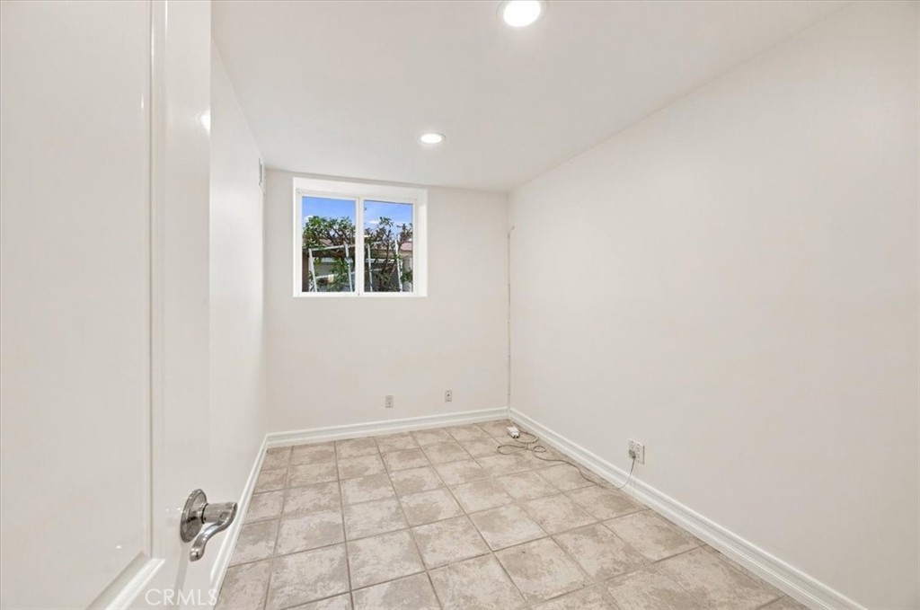 137 Lyndon Street Property Photo 29