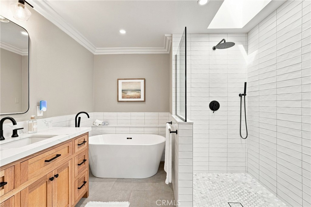 2306 Mathews Avenue 2 Property Photo 16