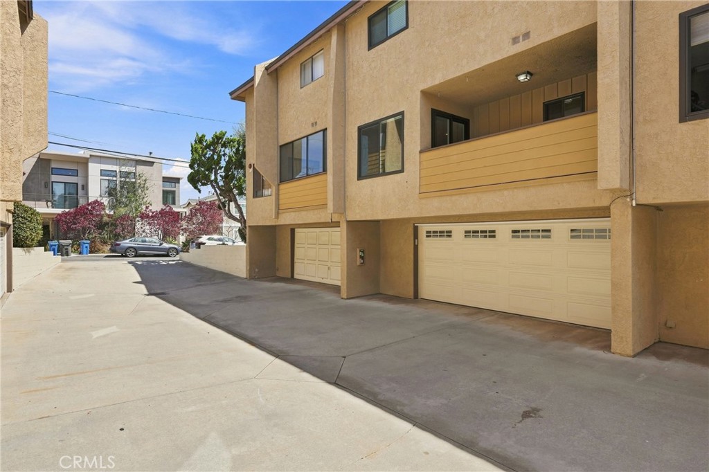 2306 Mathews Avenue 2 Property Photo 28