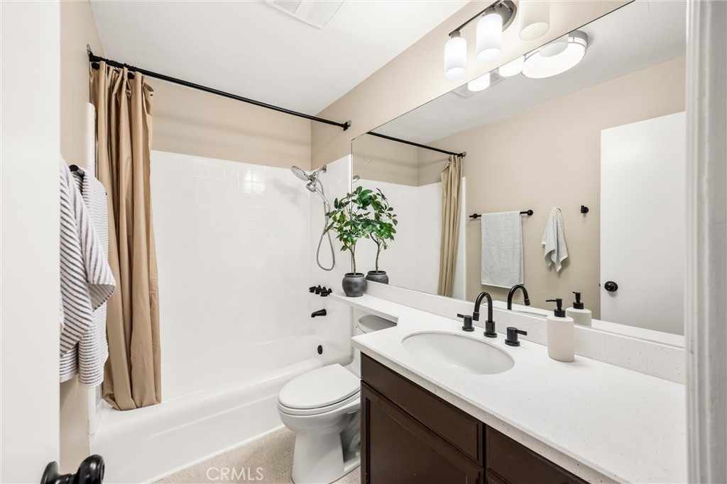 1021 Hill Street 2 Property Photo 7
