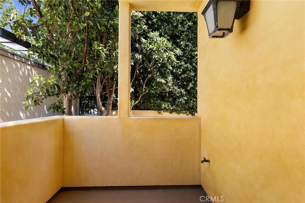 1551 Artesia Boulevard 4 Property Photo 15