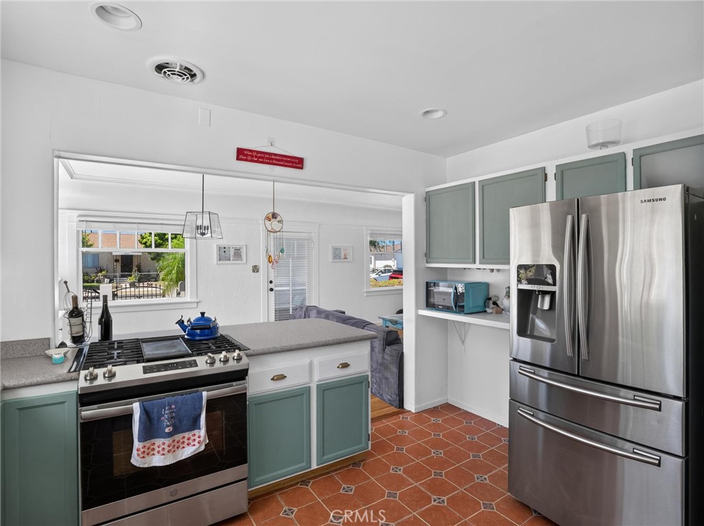 14828 Grevillea Avenue Property Photo 4