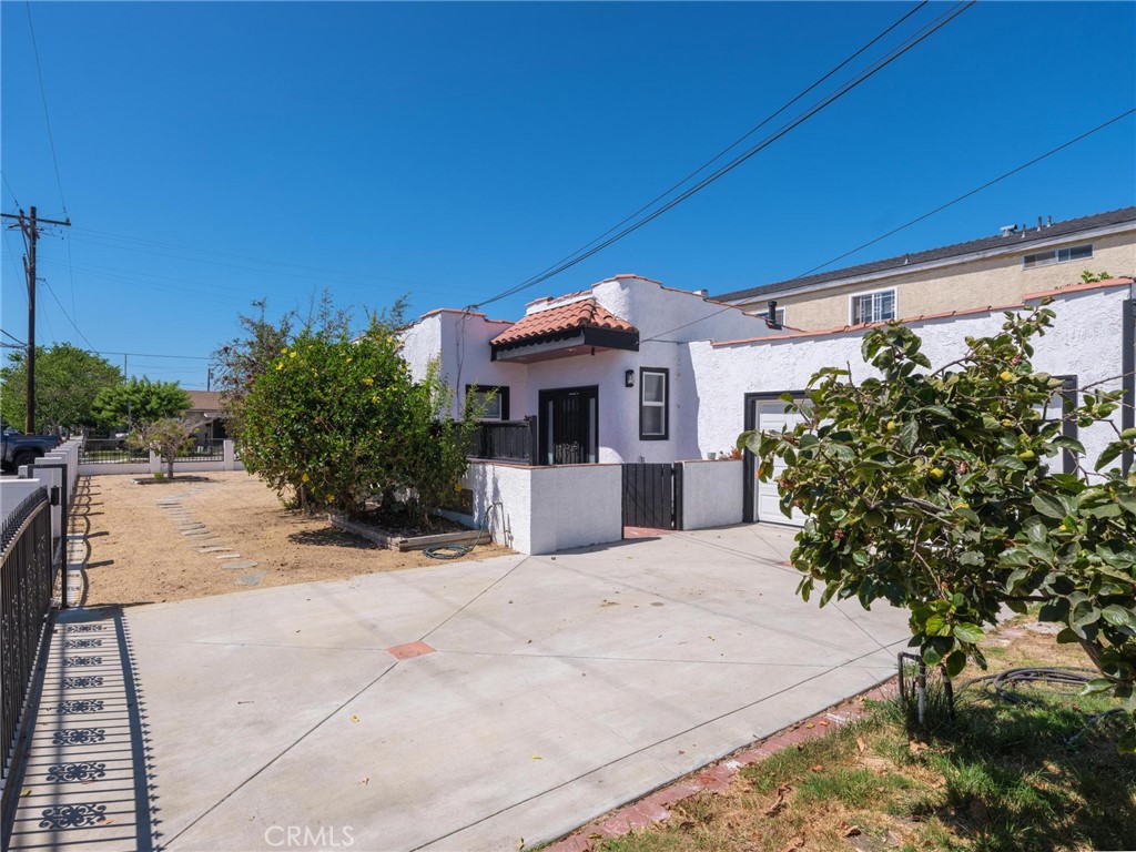 14828 Grevillea Avenue Property Photo 8