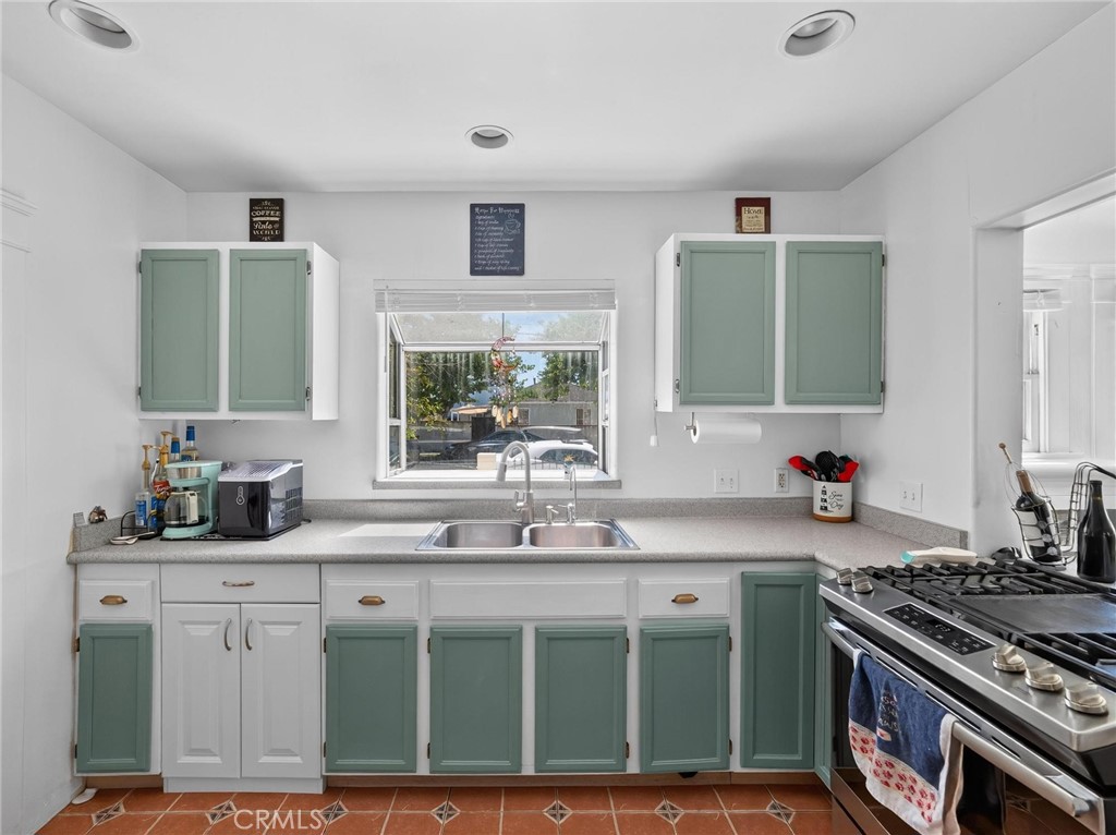 14828 Grevillea Avenue Property Photo 12