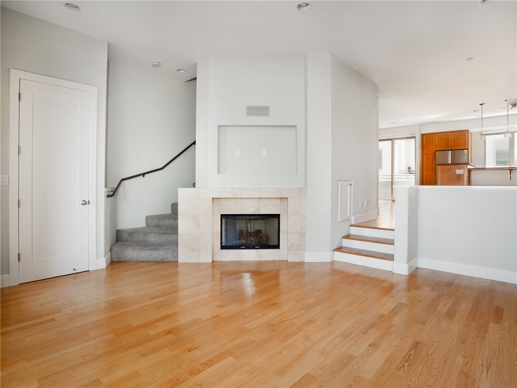 301 Kansas C Property Photo 5